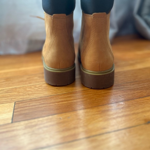 Timberland Boots - Women - Picture 4 of 8